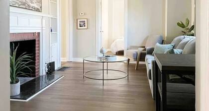 Spring Street Suites A / Stylish 3BD/1BA Apt