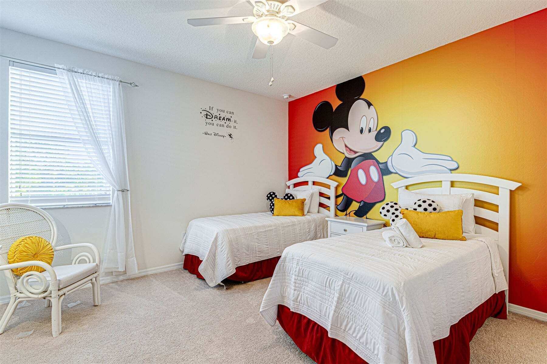 5 bedrooms, iron/ironing board, free WiFi, bed sheets