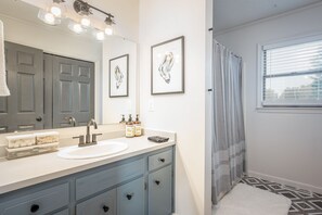 Hårtørrer, håndklæder, Sæbe, Shampoo