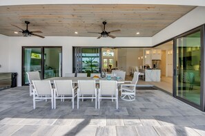 Outdoor dining - Experience Unparalleled Luxury and Serenity at Villa Soulside, Cape Coral, FL (Cape Coral)