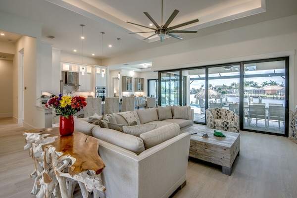 リビング エリア