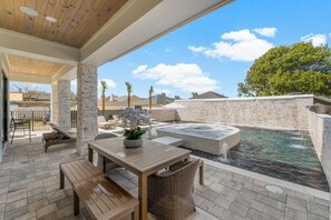 Outdoor dining - EMERALD OASIS - NEW BUILD (DESTIN)