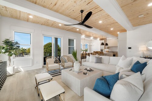 EMERALD OASIS - NEW BUILD