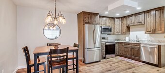 Pet Friendly, Ground Floor Condo, Central Orem