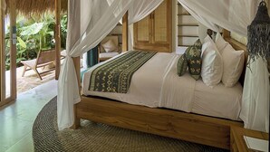 华丽双人房, 花园景观 (Glamp Villa) | 高档床上用品、迷你吧、办公桌、笔记本电脑工作区