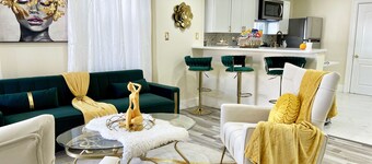 Multiple House 10 People WI-FI Central Utica NY.