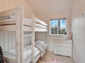 4 bedrooms, WiFi