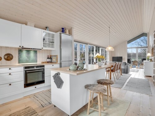 "Preben" - 50m from the sea by Interhome