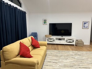 Älytelevisio, kirjoja