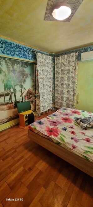 2 Schlafzimmer, Schreibtisch, Bügeleisen/Bügelbrett, kostenloses WLAN