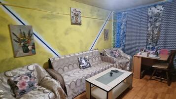 Smart TV, videojuegos, reproductor de DVD y libros