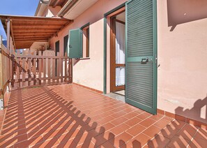 Terrace/patio - Eden apartment, in a residential area in Marina di Campo, with air conditioning, private parking spa (Marina di Campo)