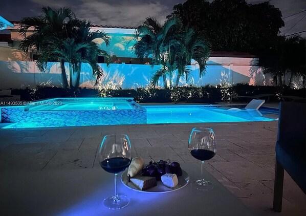 Piscine extérieure, piscine chauffée