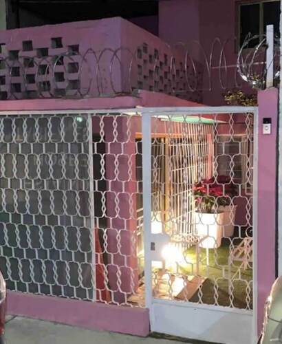 Bonito Alojamiento Cerca de Foro y Aeropuerto