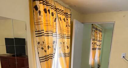 Bonito alojamiento cerca de foro y aeropuerto