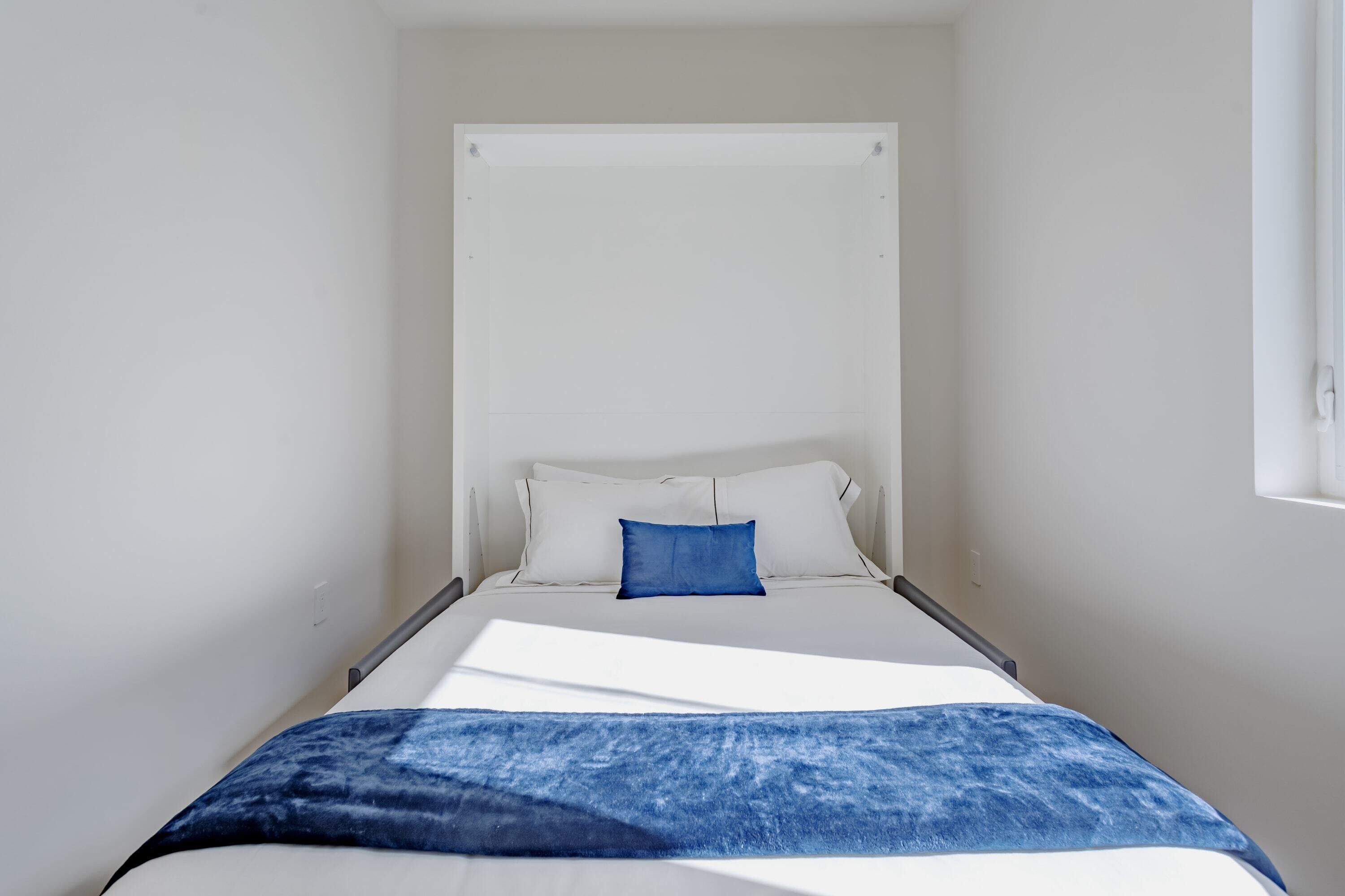 Chic & Cozy Coliving Suite, w W&D Near UCLA