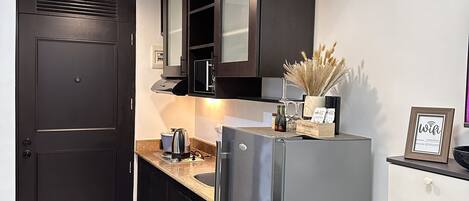 Micro-ondes, plaque de cuisson