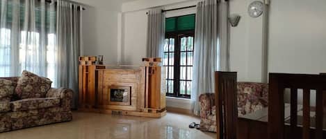 Family Quadruple Room, 1 Bedroom, Garden View | Garden view