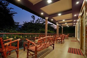 Quarto quádruplo superior | Terraço/pátio