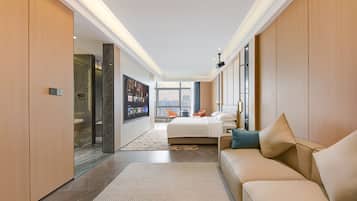 Luxury King Bed Room | Free minibar, desk, blackout curtains, soundproofing