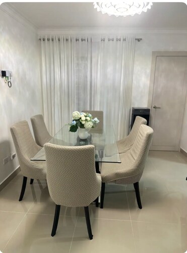 Chic Apt with Pool, AC, Wi-Fi, TV, Close Amenities