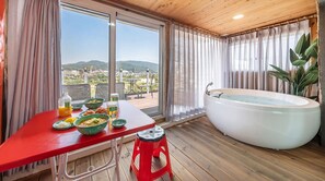 1 bedroom, free WiFi - Gyeongju Star spa Pension (Gyeongju)