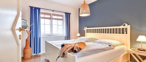 2 bedrooms, WiFi, bed sheets