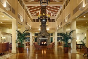 Interior - Hyatt Coconut Cove! Lazy River! Quiet Location! Sleeps 8! (Bonita Springs)