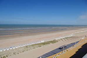 Beach nearby - Attic Apartment in Nieuwpoort by the Beach (Nieuwpoort)