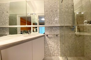 Dusche
