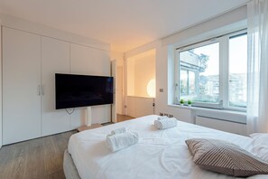 Family Apartment, Multiple Bedrooms, 2 Bathrooms (Sea View Terrace In Santa Margherita) | 3 bedrooms, iron/ironing board, free WiFi, bed sheets