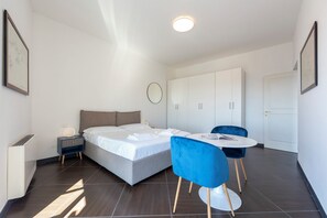1 bedroom, iron/ironing board, free WiFi, bed sheets - Sea View Apartment Next To Acquarium (Genoa)