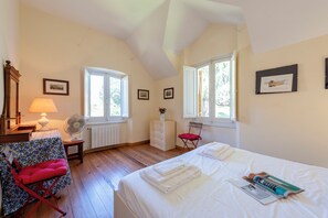 Family House, 2 Bedrooms, 2 Bathrooms (Villa Ottone Gambaro- Seaside) | 2 bedrooms, bed sheets - Villa Ottone Gambaro- Seaside (Chiavari)