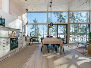 Fridge, microwave, dishwasher, cookware/dishes/utensils - Villa luoto by Interhome (Jyväskylä)