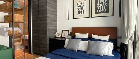 1 chambre, fer et planche à repasser, Wi-Fi, draps fournis