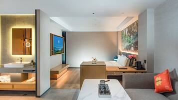 Premium Studio Suite, 1 King Bed, City View | Premium bedding, down duvets, pillow-top beds, minibar