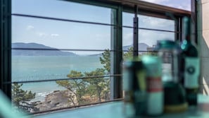 Basic Room, 1 Bedroom (102) | 1 bedroom, free WiFi - Sacheon Bichae Pension (Sacheon)