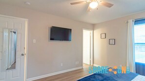 3 habitaciones, escritorio, wifi gratis y ropa de cama 