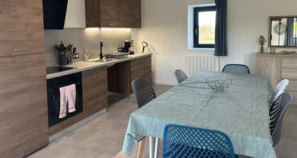 Charming Renovated Farmhouse with Garden, Ideal for Nature Lovers and Accessible for All