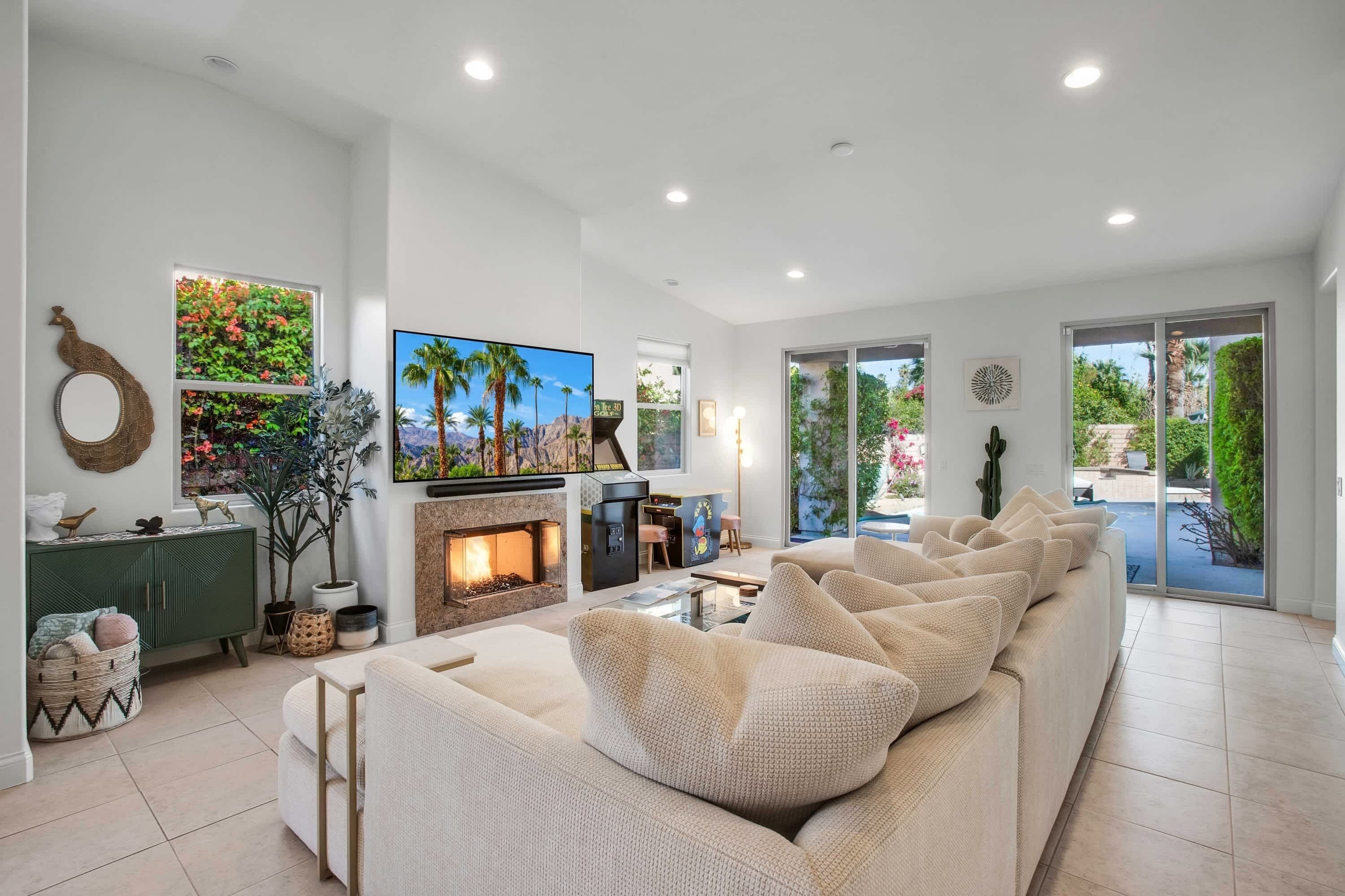 TV, fireplace, stereo, offices