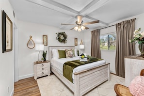 2 bedrooms, desk, iron/ironing board, free WiFi