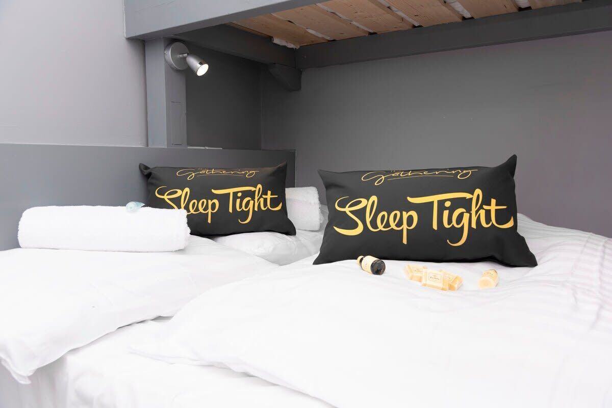 3 quartos, ferros/tábuas de passar roupa, Wi-Fi, roupa de cama