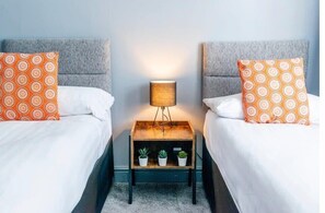 5 Schlafzimmer, Bügeleisen/Bügelbrett, WLAN, Bettwäsche