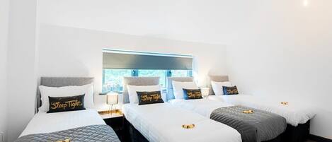 4 Schlafzimmer, Bügeleisen/Bügelbrett, WLAN, Bettwäsche