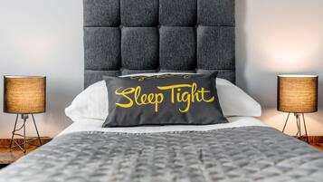 5 soverom, strykejern/-brett, wi-fi og sengetøy