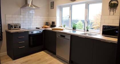 The Gathering Manchester in Sale - Sleeps Up To 22