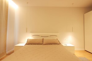 Vil·la júnior, 3 dormitoris, 2 banys, vistes a la piscina | 3 dormitoris i roba de llit d'alta qualitat