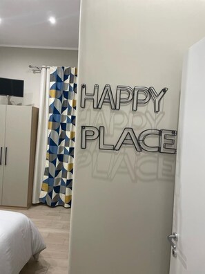 Dobbeltrom | Blendingsgardiner, wi-fi (inkludert) og sengetøy