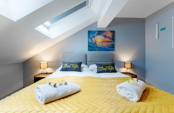 2 chambres, fer et planche à repasser, Wi-Fi, literie fournie