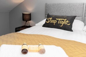 2 Schlafzimmer, Bügeleisen/Bügelbrett, WLAN, Bettwäsche